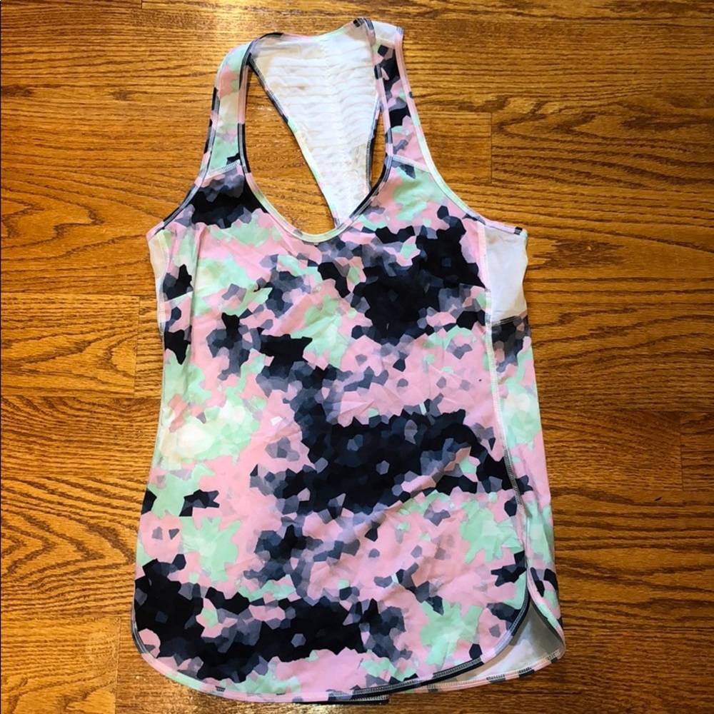 Rare lululemon tank (: